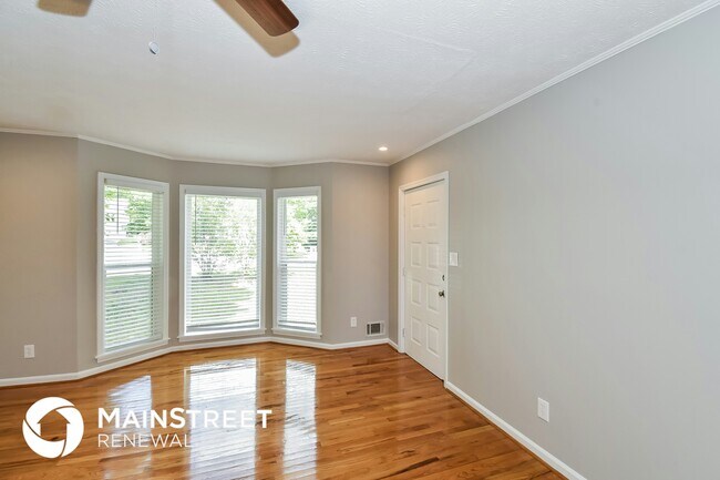 Photo - 4705 Jaybird Ln SW