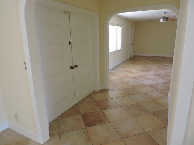 Photo - 4529 Square Lake Dr