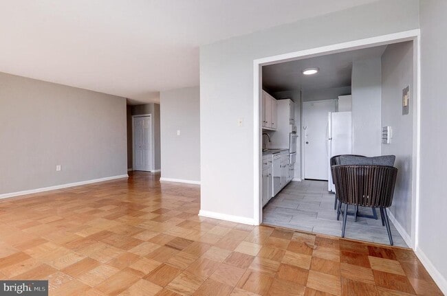 Building Photo - 10500 Rockville Pike Unit 1214