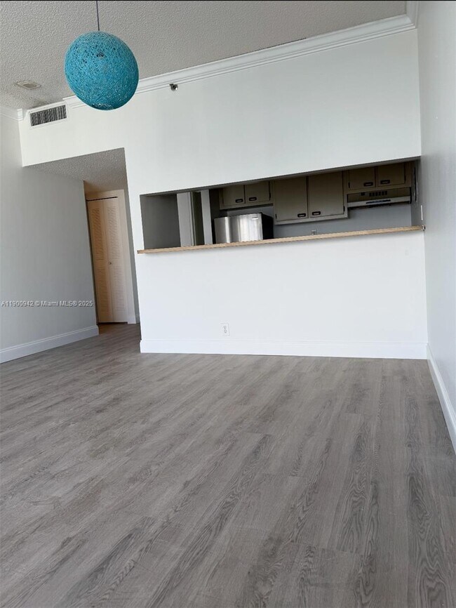 Photo - 7601 E Treasure Dr Unit PH112