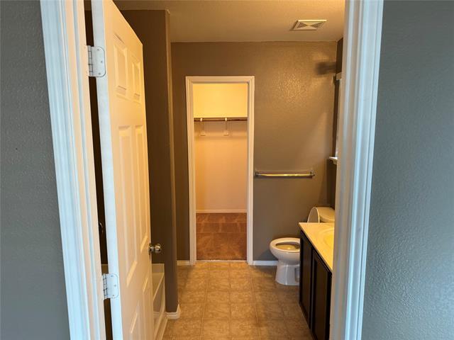 Photo - 805 Underhill Dr