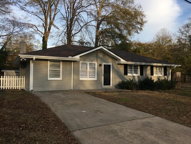Photo - 183 N 5th Ave