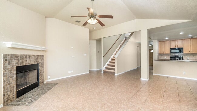 Photo - 7538 Elegante Way