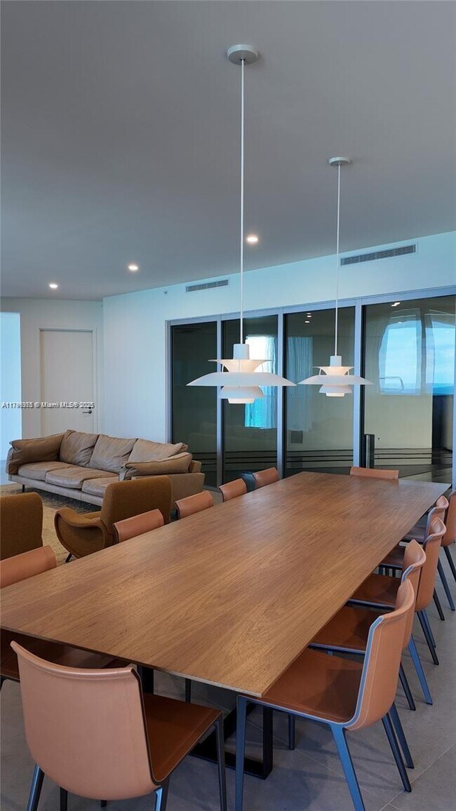 Photo - 18555 Collins Ave Unit 905