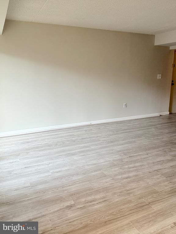 Building Photo - 11739 Ledura Ct Unit T7