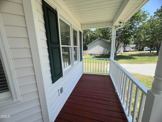 Photo - 500 Chinaberry Ln