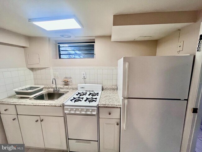 Photo - 628 N Columbus St