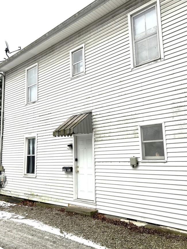 Building Photo - One bedroom apartment