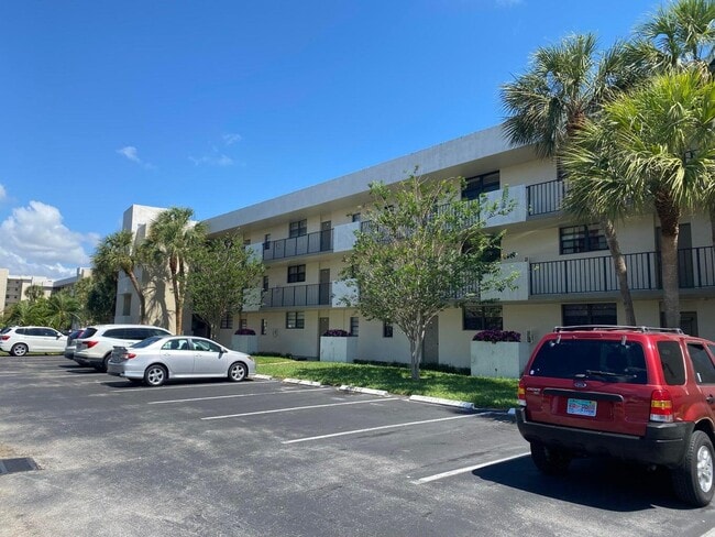 Photo - 2420 Deer Creek Country Club Blvd Unit 302-D