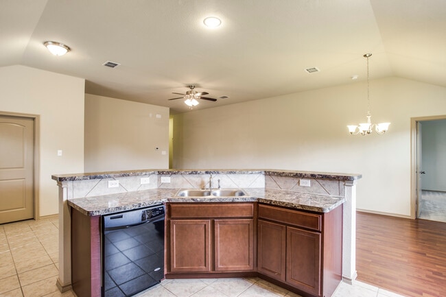 Photo - 409 Millbrook Ln