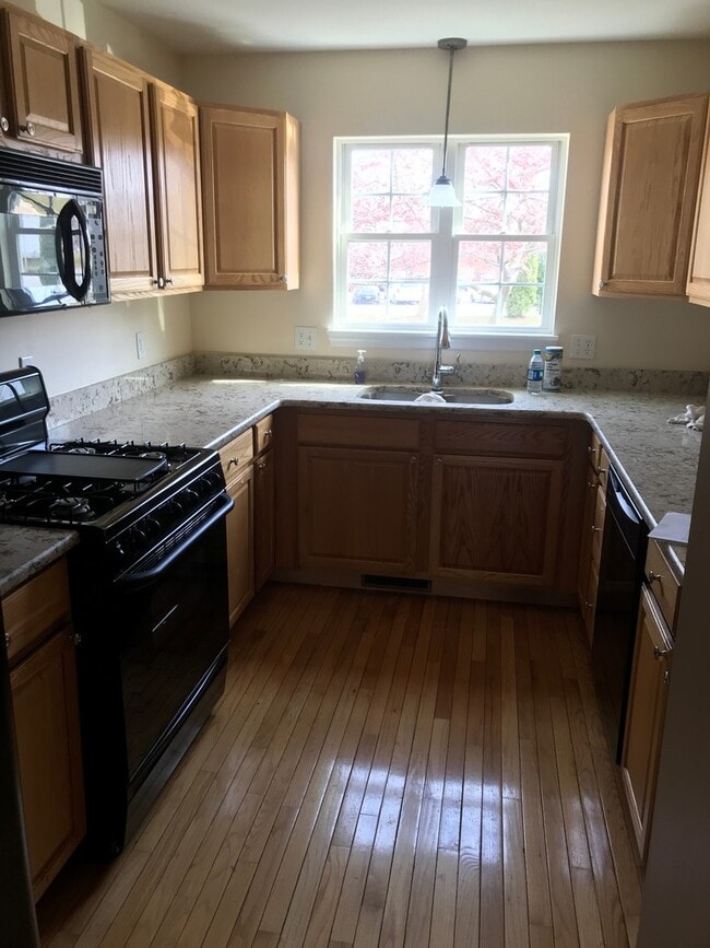 Photo - Beautiful State College townhouse available July or August