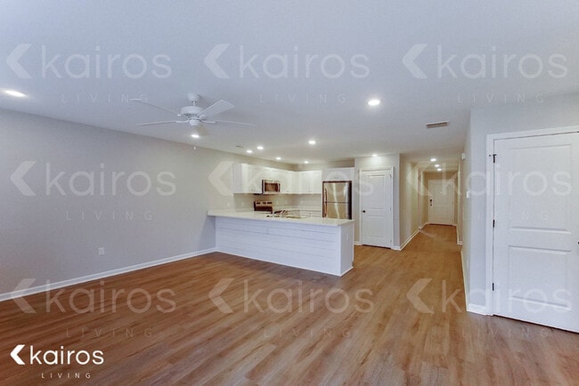 Photo - 15 Bungalow Cir