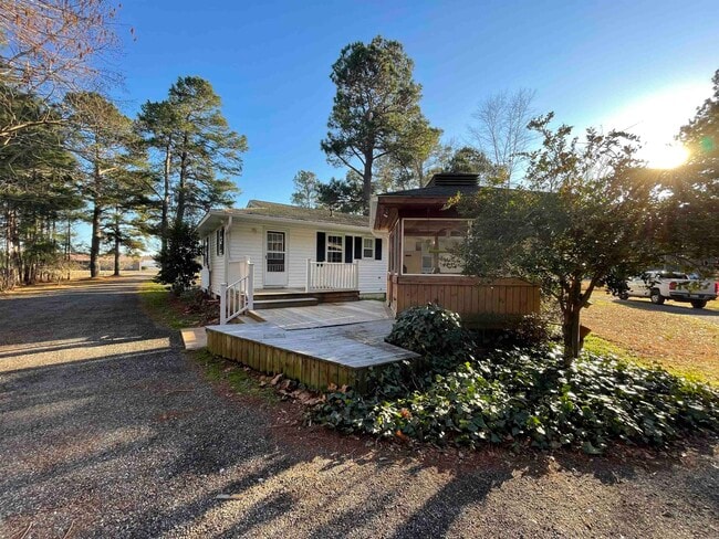 2141 Carolina Rd