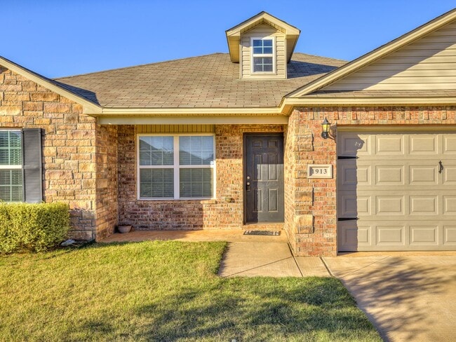 Photo - Cute home in Mustang schools + 3 bedrooms + 2 bathrooms