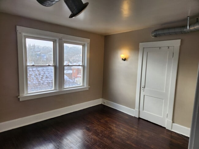 Photo - Large 2 -3 Bedroom Apartment in Heart of Beaver Falls! Central Air! NO APPLICATION FEE!!