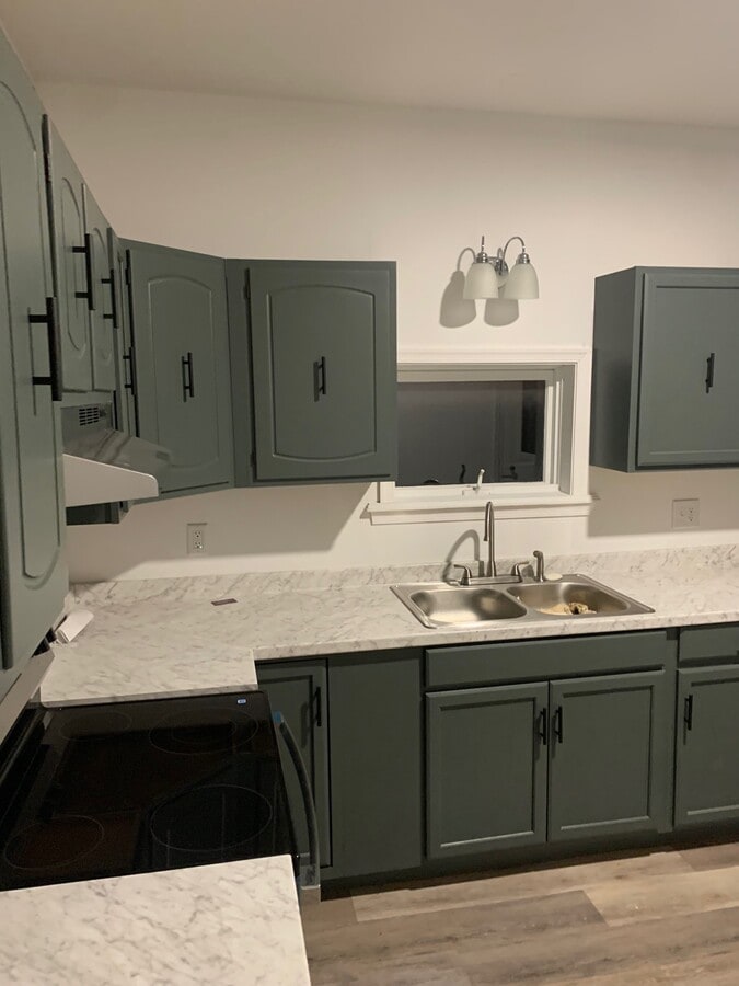 Photo - 1 E Broad St