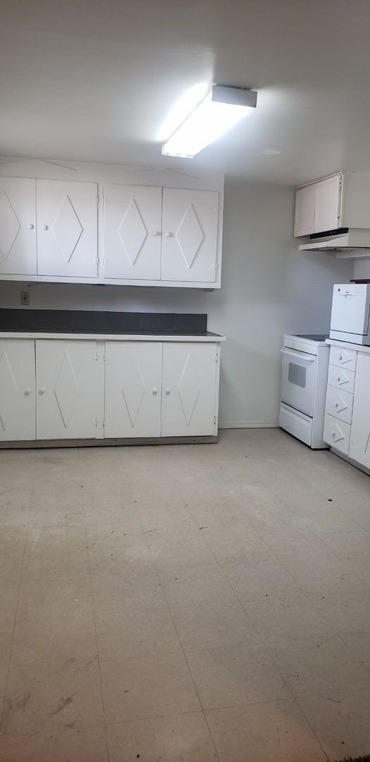 Photo - 2 bedroom 1 bath lower unit-Cheney Available for a September 10th Move In!! Unit 1305 2nd Street