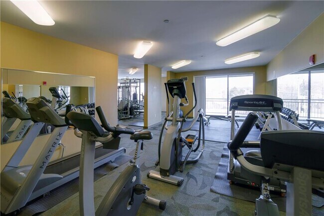 In Building Gym - 5570 Centre Ave Unit 311