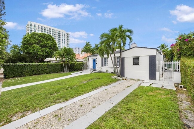 Photo - 340 SW 25th Rd