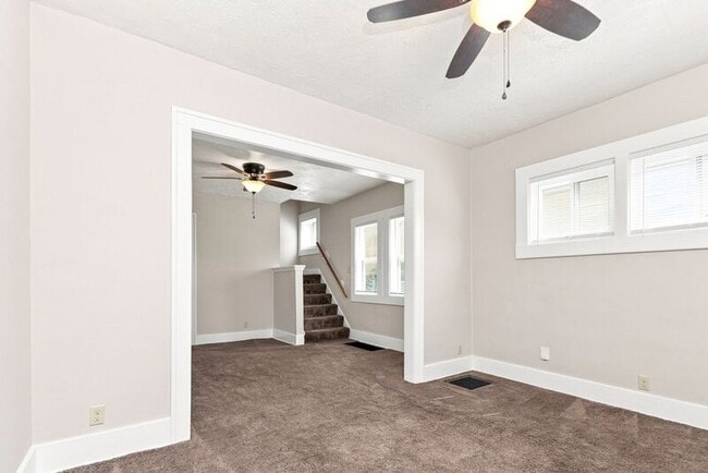 1512-1514 S Smithville Rd