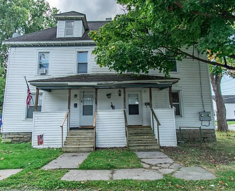 Photo - 1200 Bronson St