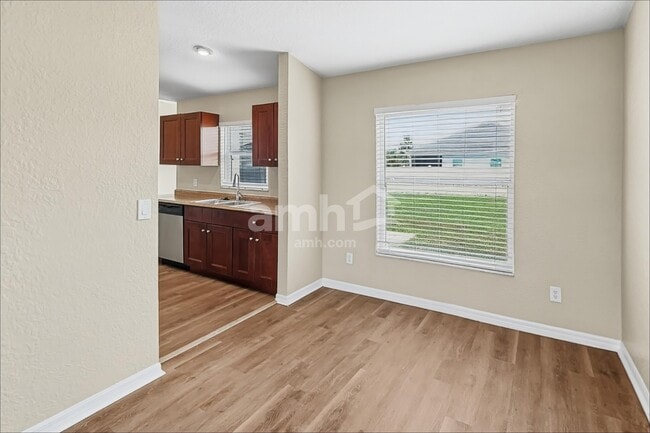 Photo - 3965 SW Laffite St