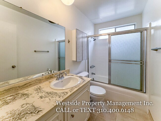 Photo - 1658 Colby Ave