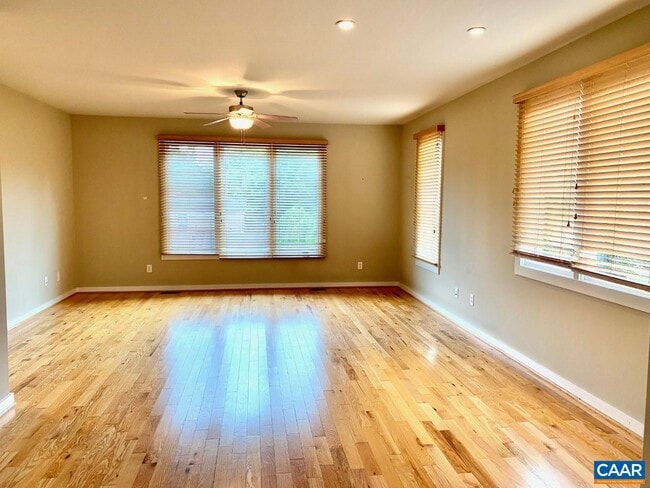 Photo - 1013 Linden Ave