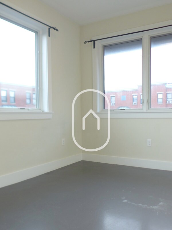 Photo - 37 E Springfield St