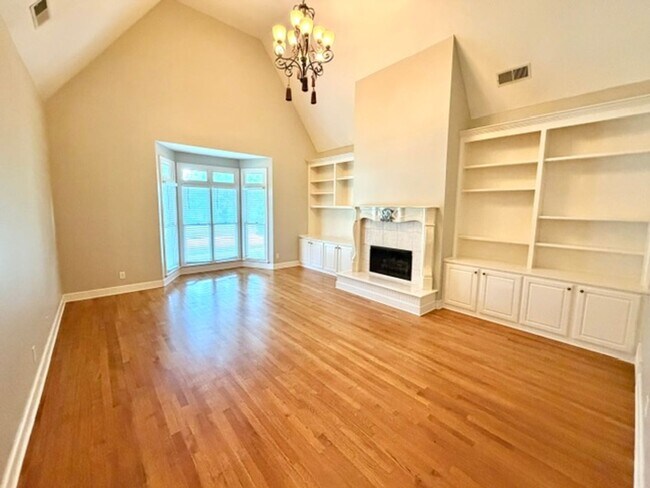 Photo - ChickasawLandWay489 Unit 1