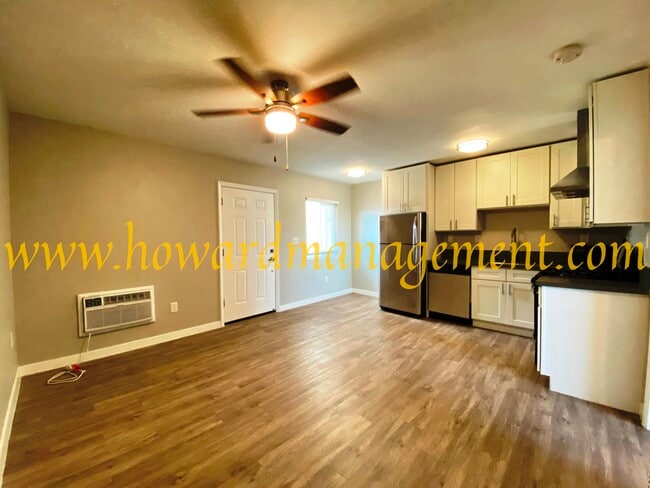 11415 Venice