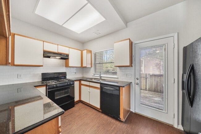 Photo - 2930 Grants Lake Blvd Unit 2203