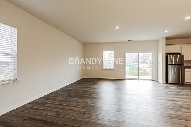 Photo - 1240 Arnhem Dr