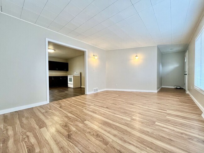 Photo - Spacious Three Bedroom Home in Muskegon