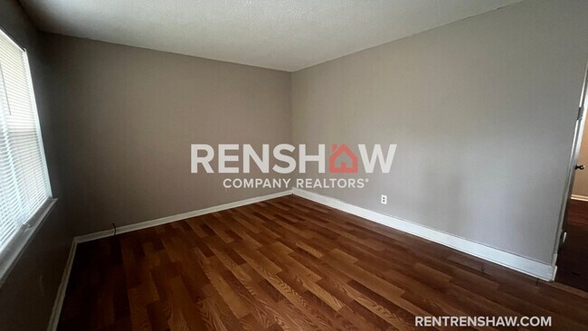 Photo - 3773 Voltaire Ave