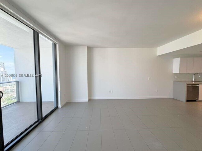 Photo - 1600 NE 1st Ave Unidad 3119