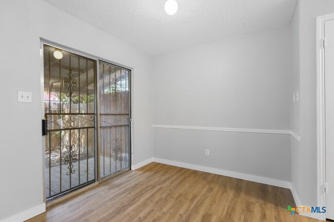 Photo - 6714 Windsor Hollow Dr