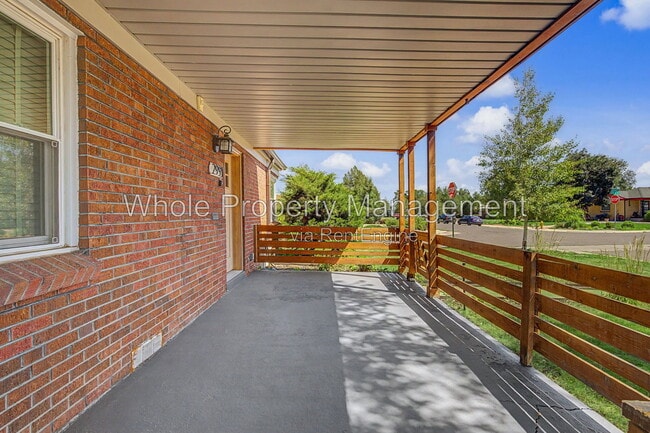 Photo - 2991 Hudson St