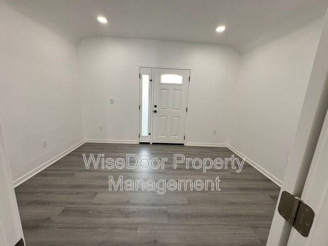 Photo - 6133 Danby Ave Unit A