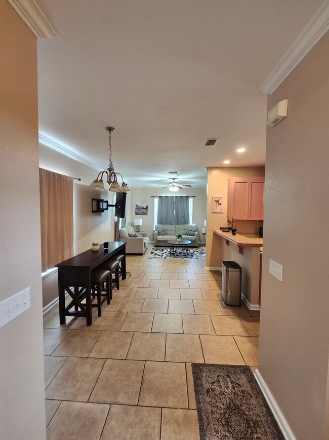 Photo - Close to Everything