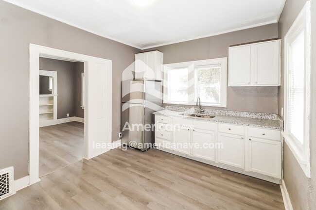 Photo - 831 S Walnut St