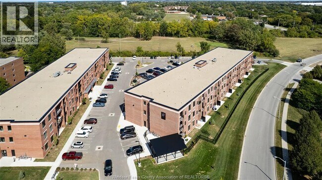 Photo - 3160 Meadowbrook Ln Unit 202