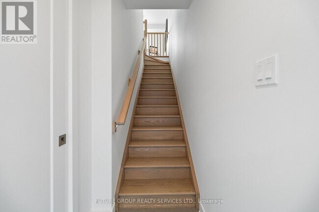 Photo - 34 Poplar Ave