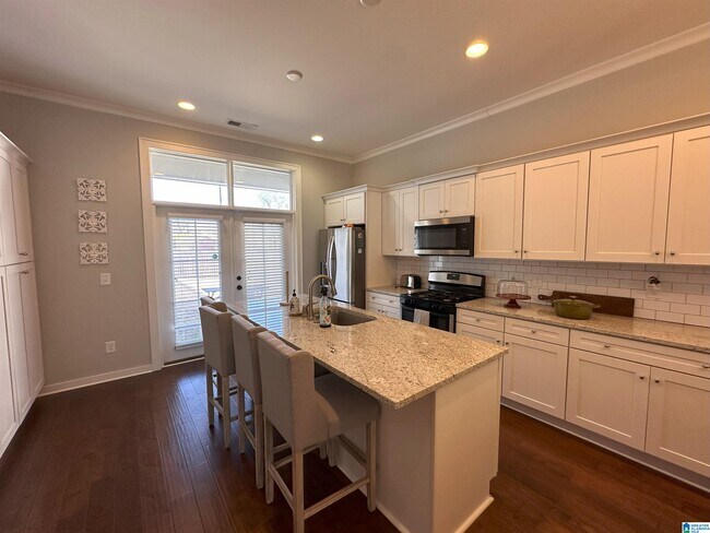 Photo - 212 59th St S