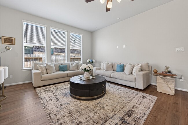 Photo - 32227 Cedar Crst Dr