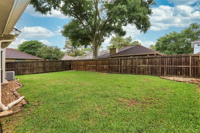 Photo - 16410 Salinas Ln