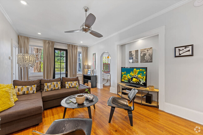 Building Photo - 500 Queens Rd Unit ID1043771P Rental