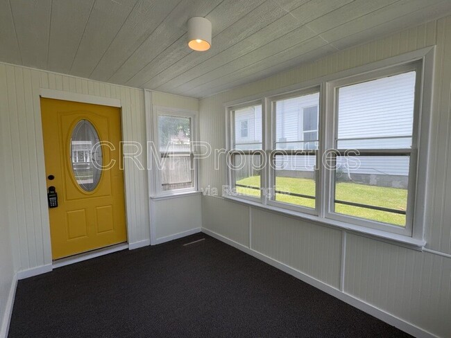 Photo - 1339 Division St.