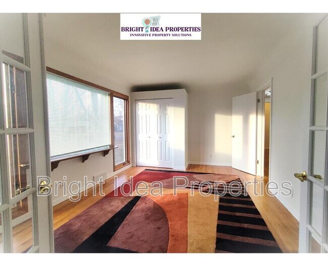 Photo - 4818 Hampshire Ave N