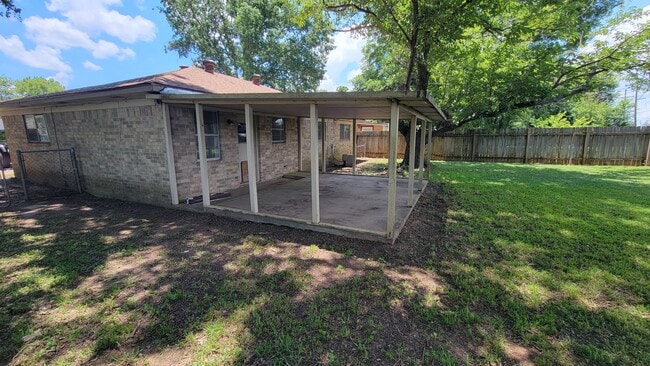 Photo - 4909 Dahlia Dr